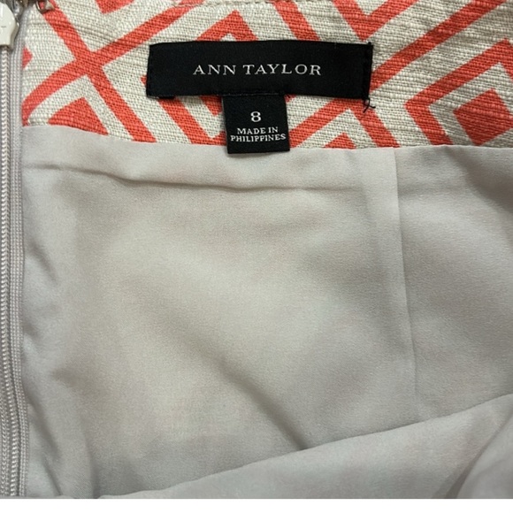 Ann Taylor Geometric Coral & Beige Pencil Skirt - Size 8 EUC fully lined - Picture 5 of 5